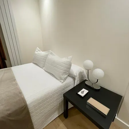 Cool For 4 At The Medieval Quarter Apartamento Oviedo