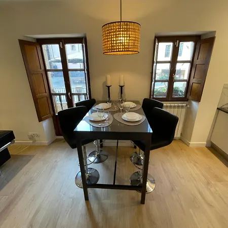 Cool For 4 At The Medieval Quarter Apartamento Oviedo