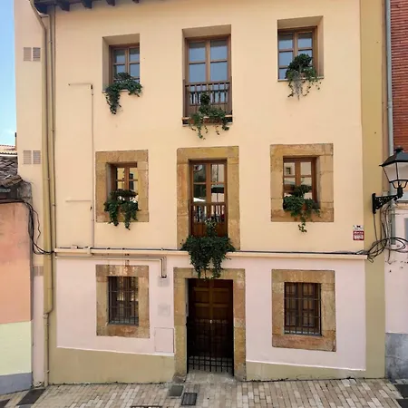 Cool For 4 At The Medieval Quarter Apartamento *